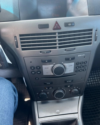 Nissan Qashqai cena 52444 przebieg: 145300, rok produkcji 2016 z Bogatynia małe 596